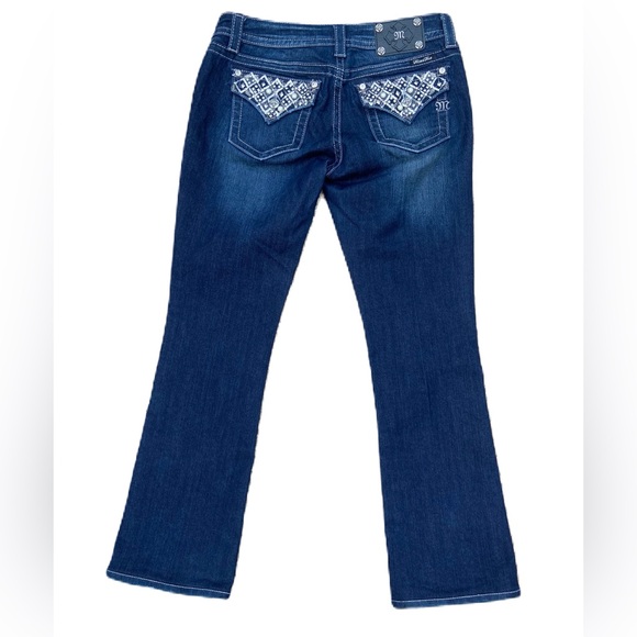 ***SOLD*** MISS ME Signature Boot Cut Embellished Flap Pocket Jeans Size 30 x 30 - Picture 5 of 12